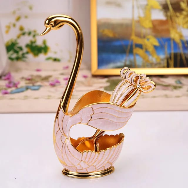 Swan Figurines & Luxury Ornaments
